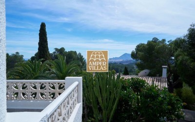  Cozy villa with lovely views of the sea and Altea.